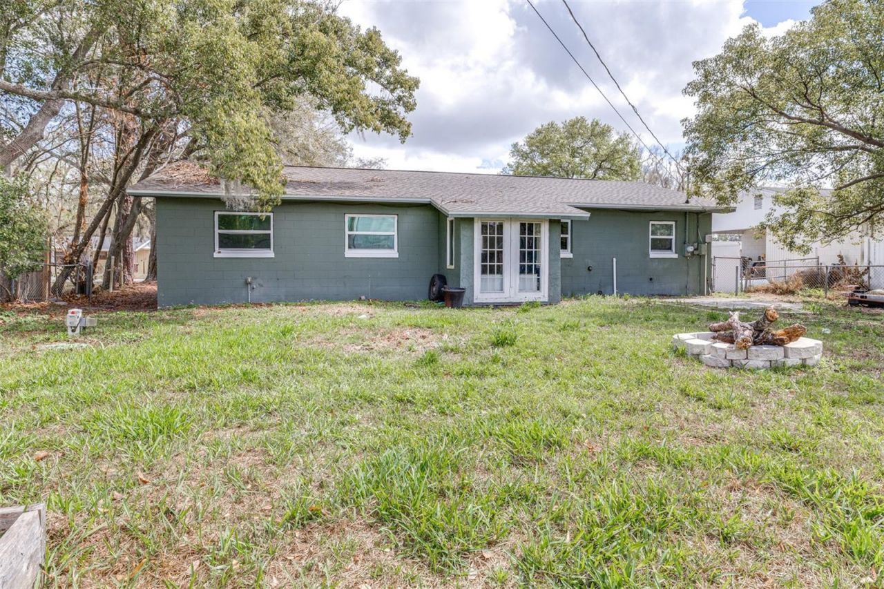 2584 Edmond Circle , Auburndale, FL 33823 Photo