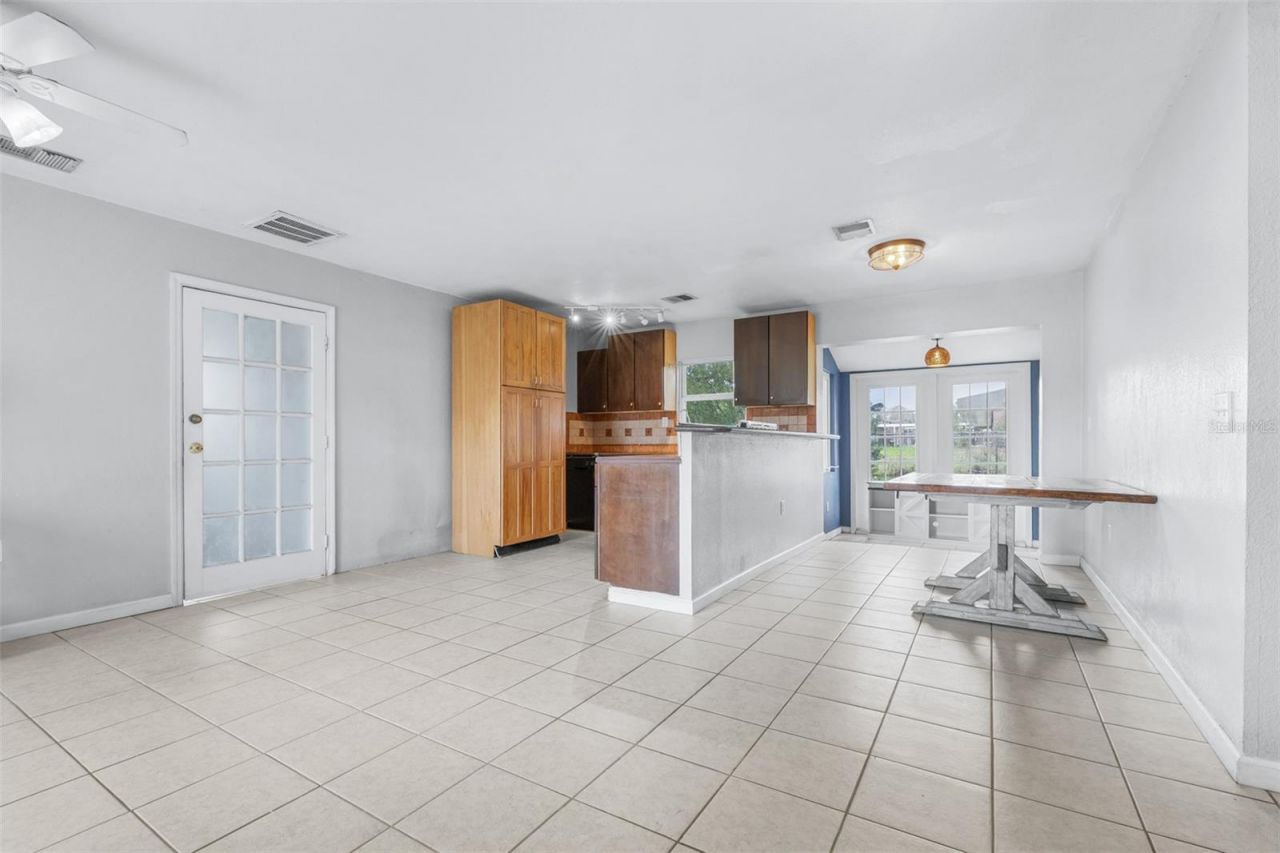 2584 Edmond Circle , Auburndale, FL 33823 Photo