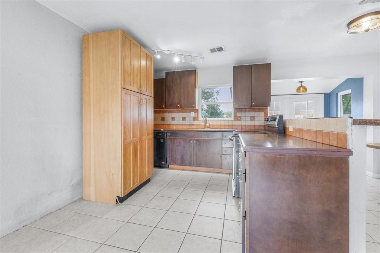 2584 Edmond Circle , Auburndale, FL 33823 Photo