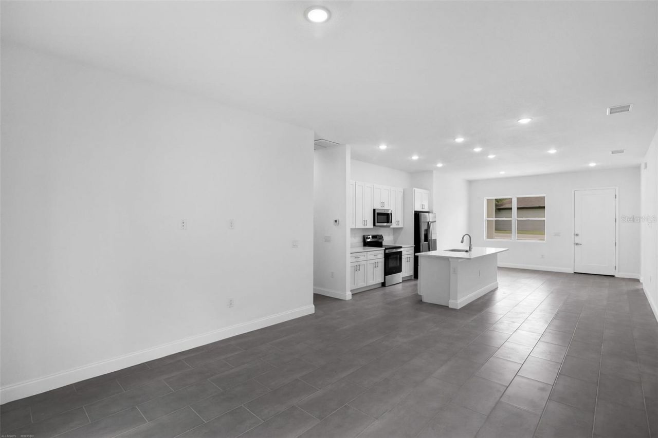 20563 SW Rainbow Lakes Boulevard , Dunnellon, FL 34431 Photo