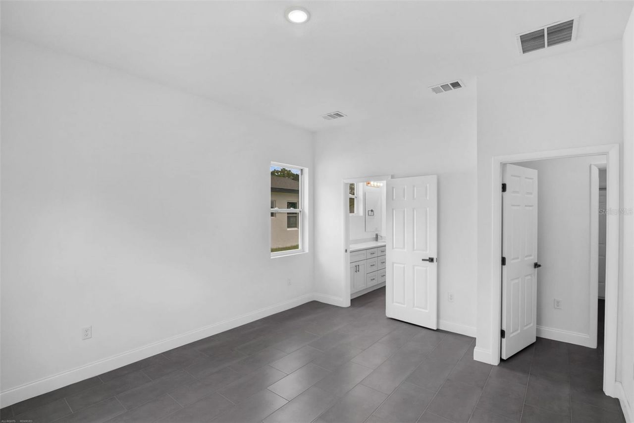 20563 SW Rainbow Lakes Boulevard , Dunnellon, FL 34431 Photo