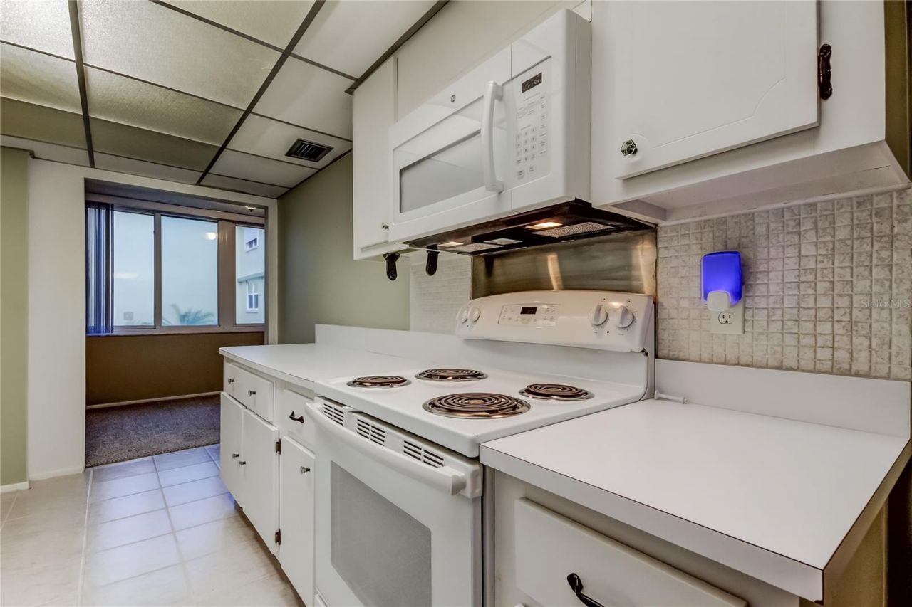 4890 Bay Street Ne, Unit 231, Saint Petersburg, FL 33703 Photo