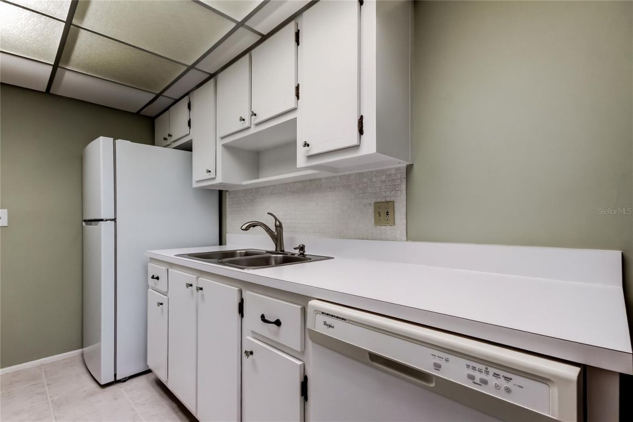 4890 Bay Street Ne, Unit 231, Saint Petersburg, FL 33703 Photo