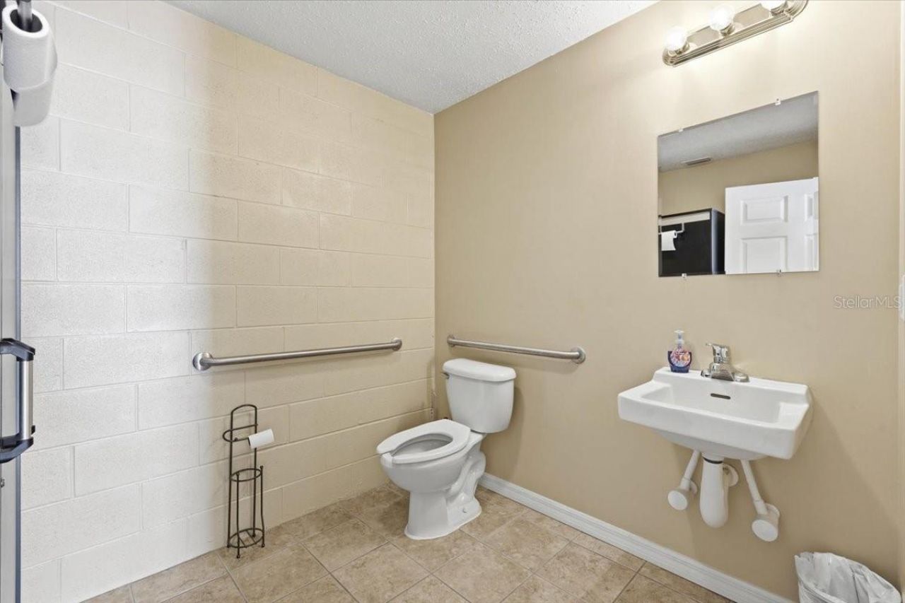 1220 Biscayne Boulevard, Deland, FL 32724 Photo