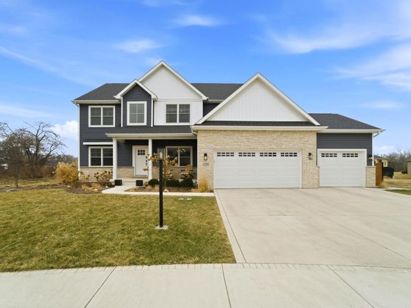 11200 Oak Ridge Court, Crown Point, IN 46307