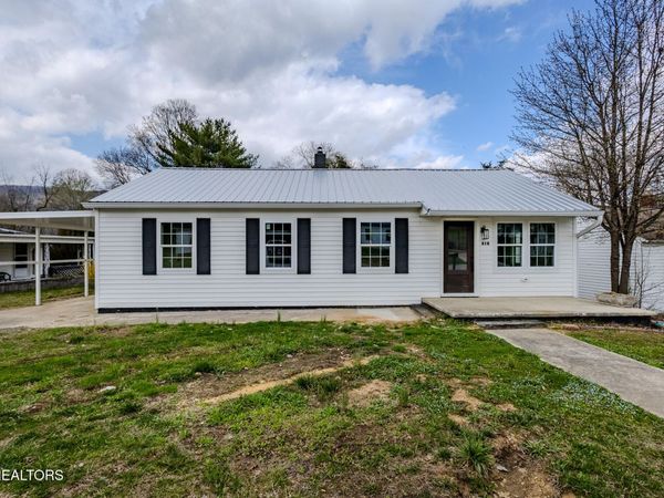 310 Carroll Drive, Harriman, TN 37748