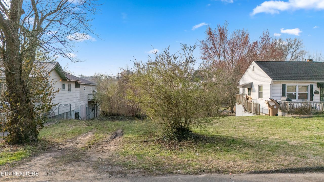 958 Chickamauga Ave, Knoxville, TN 37917 Main Photo