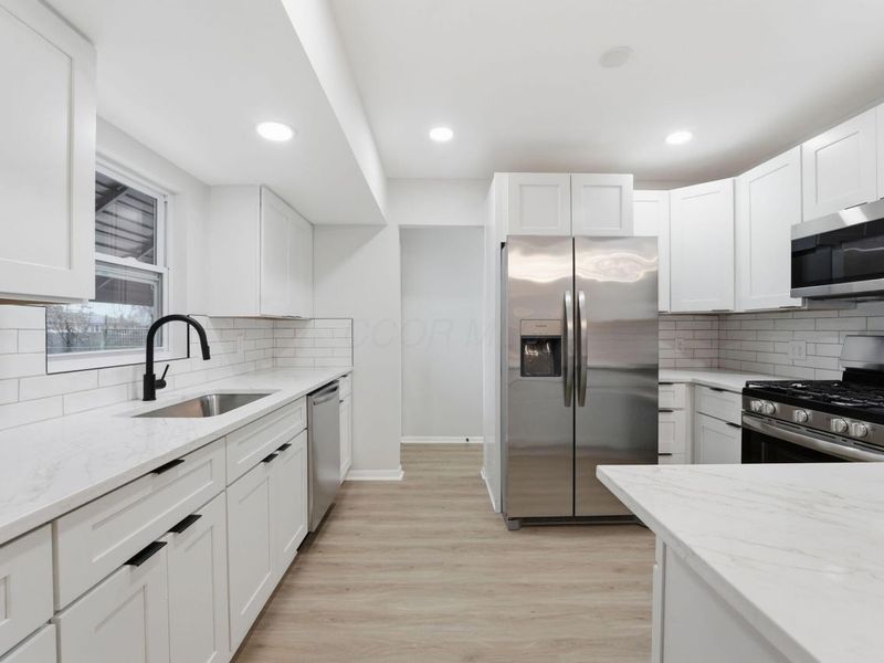 169 Flint Ridge Drive, Columbus, OH 43230 Photo 14