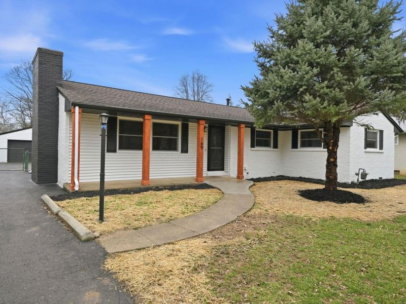 169 Flint Ridge Drive, Columbus, OH 43230 Photo 2