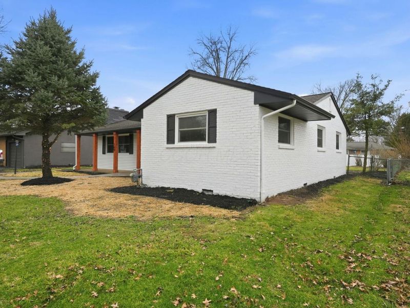 169 Flint Ridge Drive, Columbus, OH 43230 Photo 3