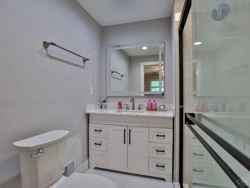 8698 Cox Road, West Chester, OH 45069 Photo 13