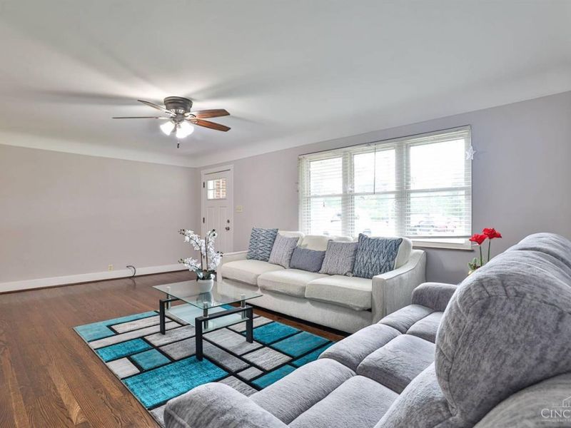 8698 Cox Road, West Chester, OH 45069 Photo 3