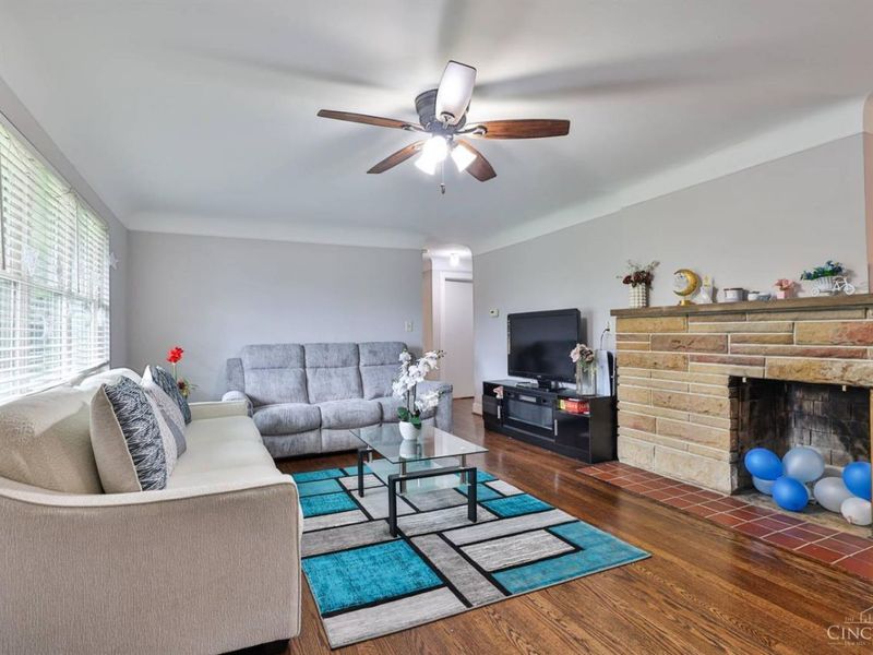 8698 Cox Road, West Chester, OH 45069 Photo 5