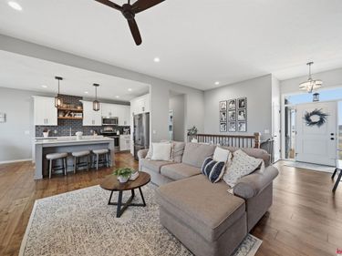 9930 Paris Court, Lincoln, NE 68339