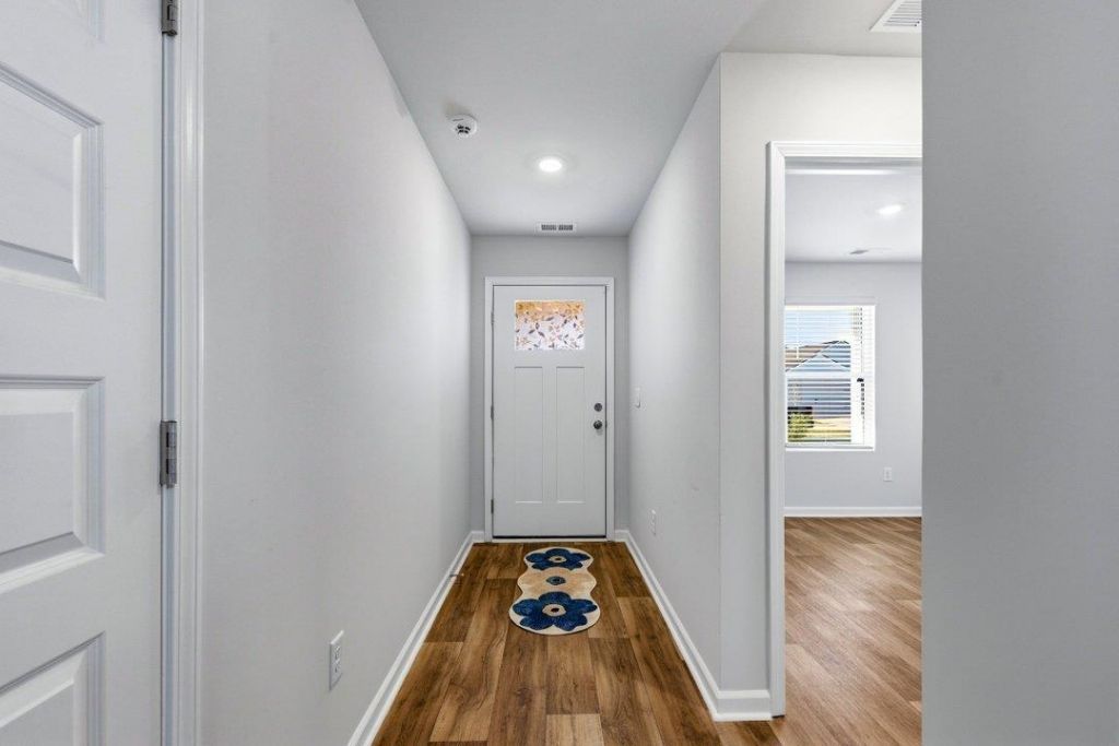 1609 King Oaks Loop Photo 2