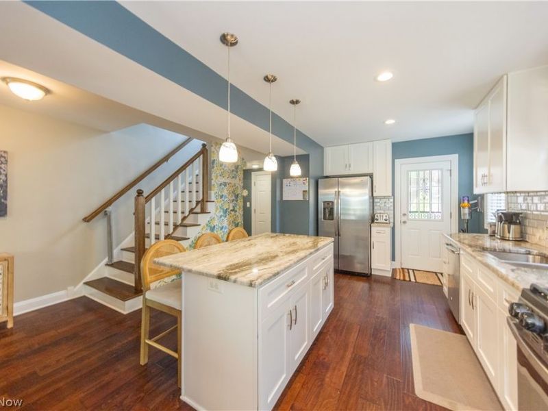 18707 Scottsdale Boulevard, Shaker Heights, OH 44122 Photo 2