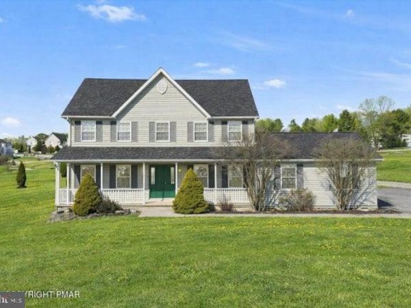 104 CORINE WAY, SAYLORSBURG, PA 18353