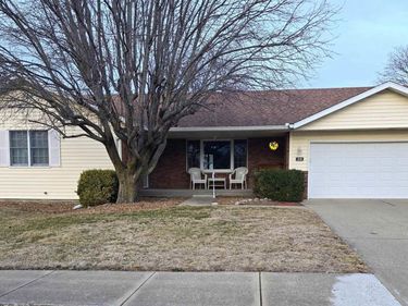 2110 MARIANA Drive, Pekin, IL 61554