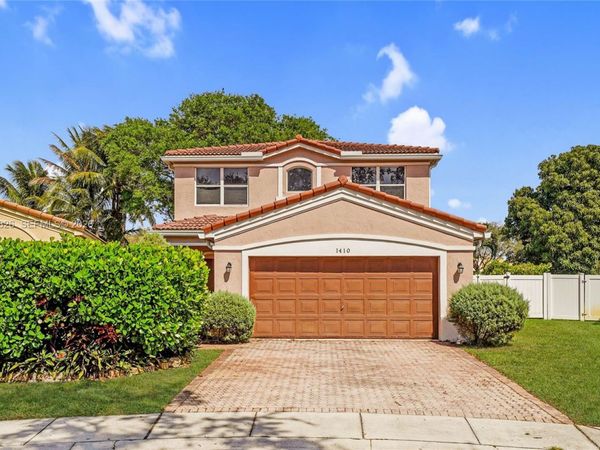 1410 SW 106th Ter , Davie, FL 33324