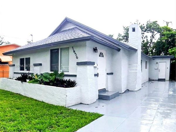 1436 NW 51st Ter , Miami, FL 33142