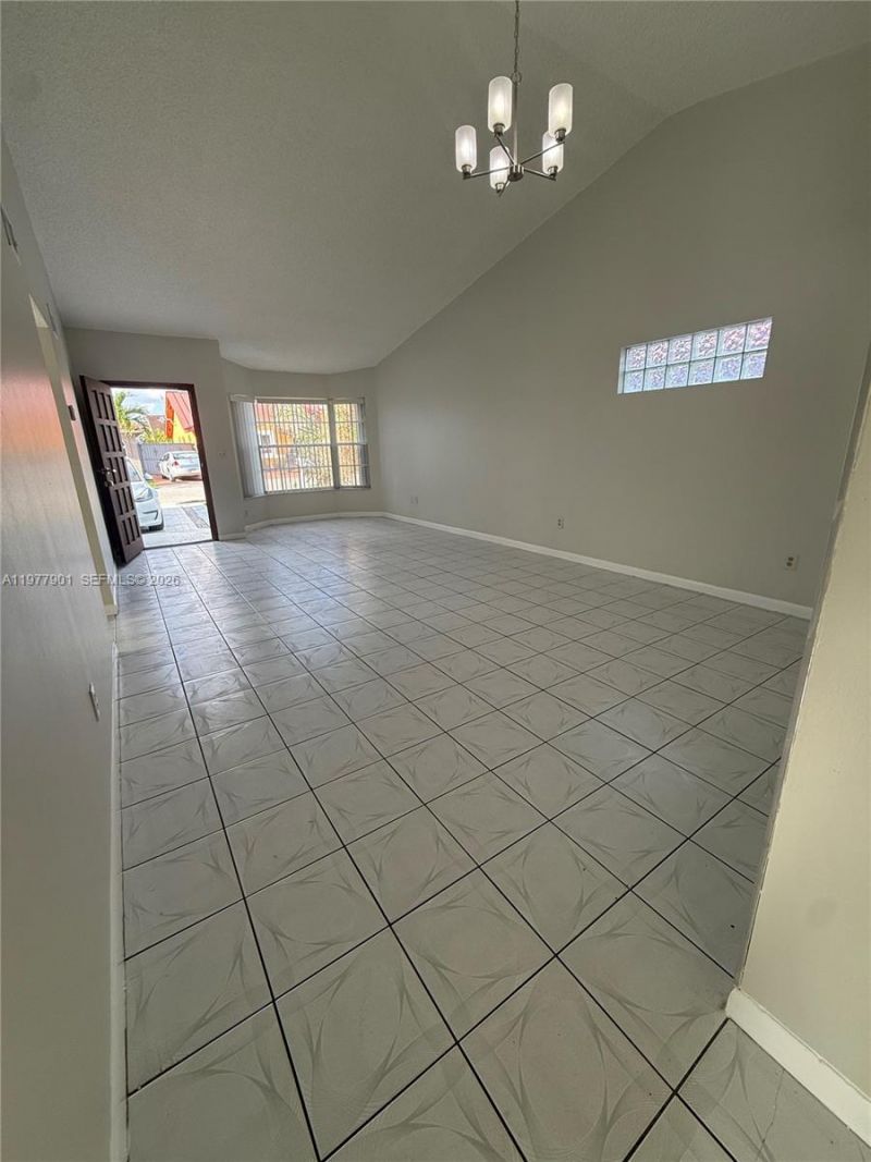 2566 W 73rd Pl, Hialeah, FL 33016 Photo