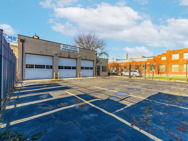 2724 N Pulaski Road , Chicago, IL 60639