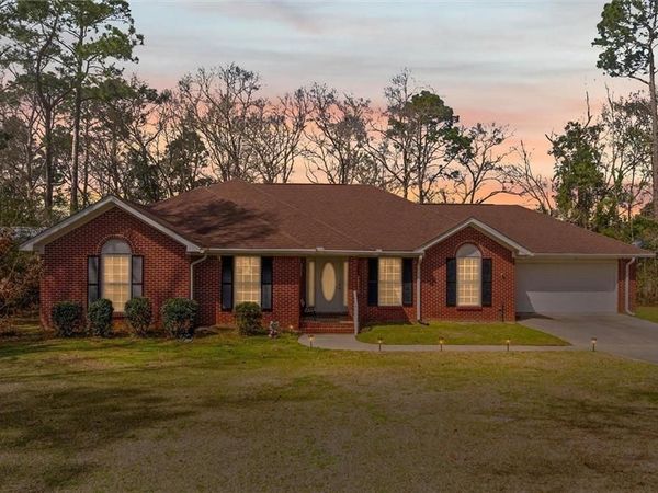 15825 Perone Creek Lane, Loxley, AL 36551