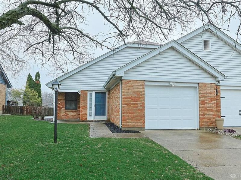 4822 Shannon Way, Middletown, OH 45042 Photo 2