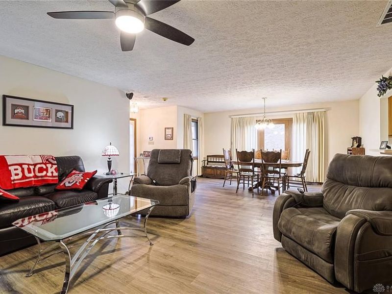 4822 Shannon Way, Middletown, OH 45042 Photo 6