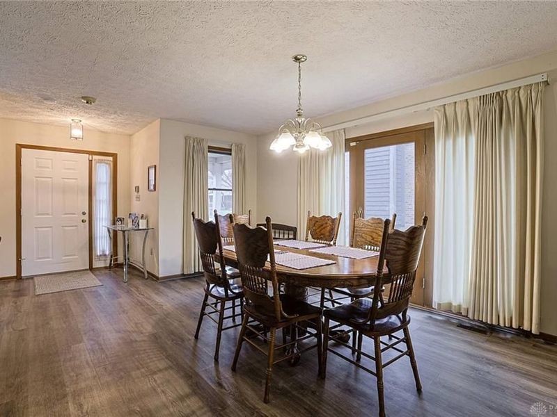 4822 Shannon Way, Middletown, OH 45042 Photo 9