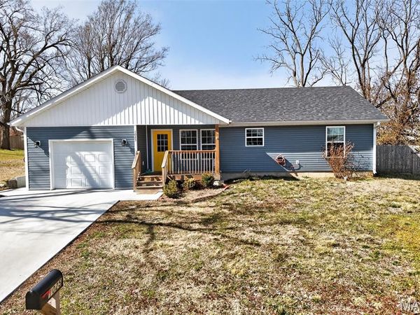 1025 Saint Louis Street , Lebanon, MO 65536