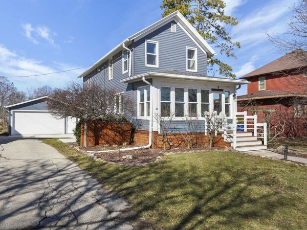 9 N Grand Avenue, Deerfield, WI 53531