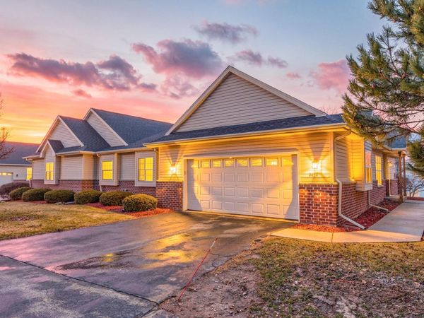 2832 E Somers Ct, Cudahy, WI 53110