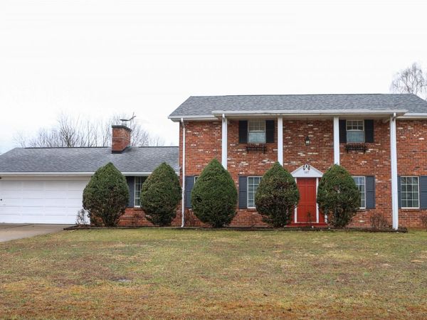 187 Ridgeway Drive, Bridgeport, WV 26330