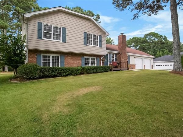 1727 Ramblewood Way, Snellville, GA 30078