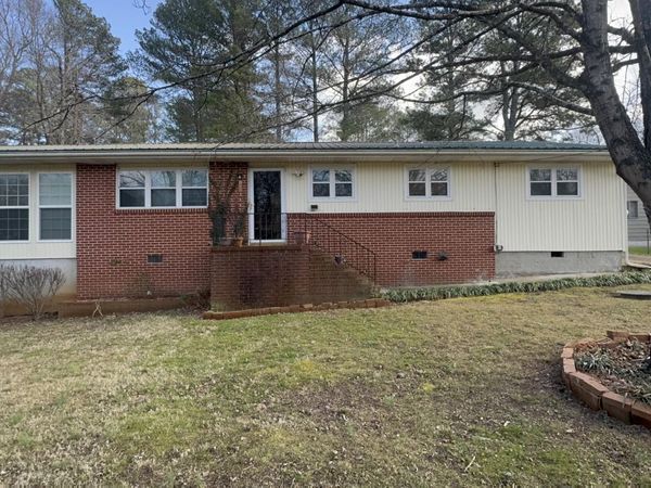 233 Rainbow Drive, Rossville, GA 30741