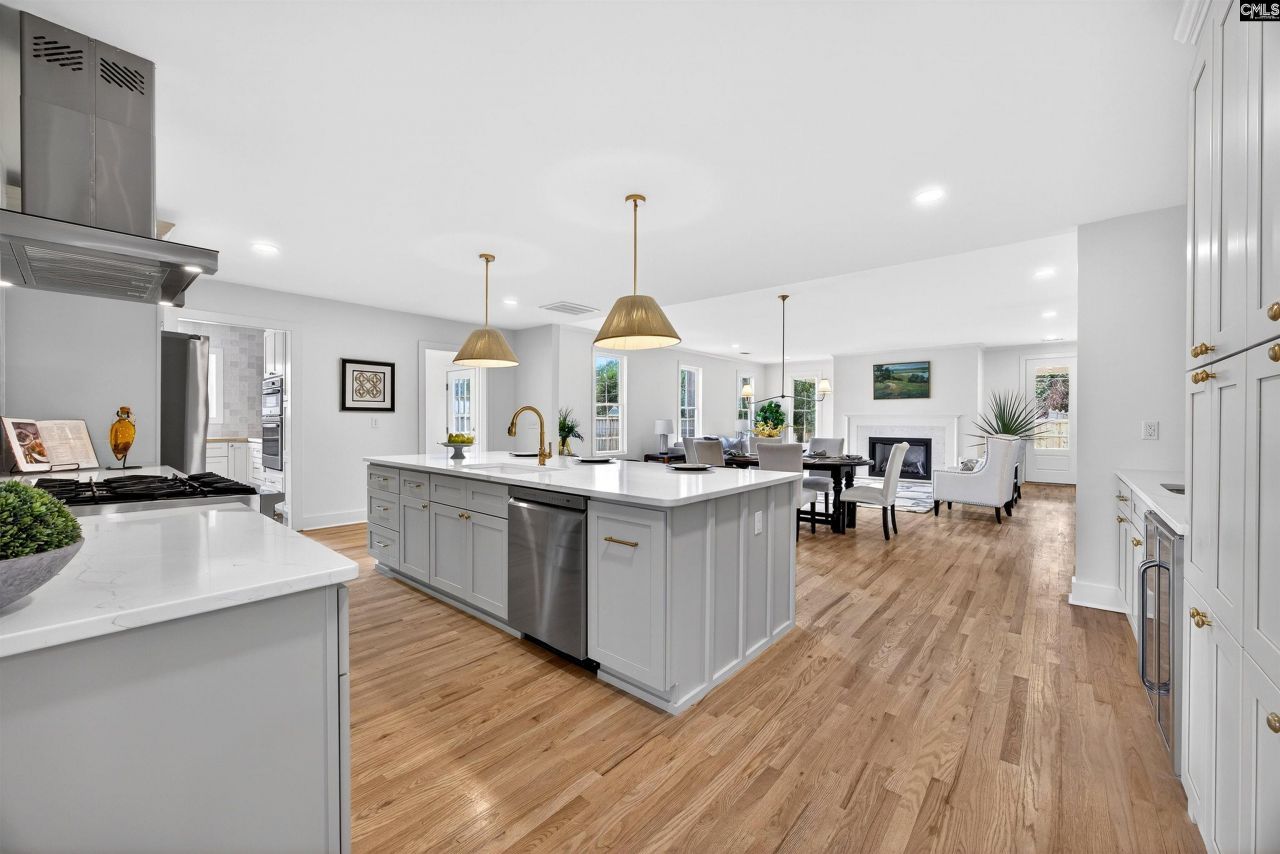 815 Rickenbaker Road Photo 12