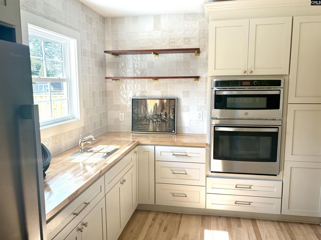 815 Rickenbaker Road Photo 14