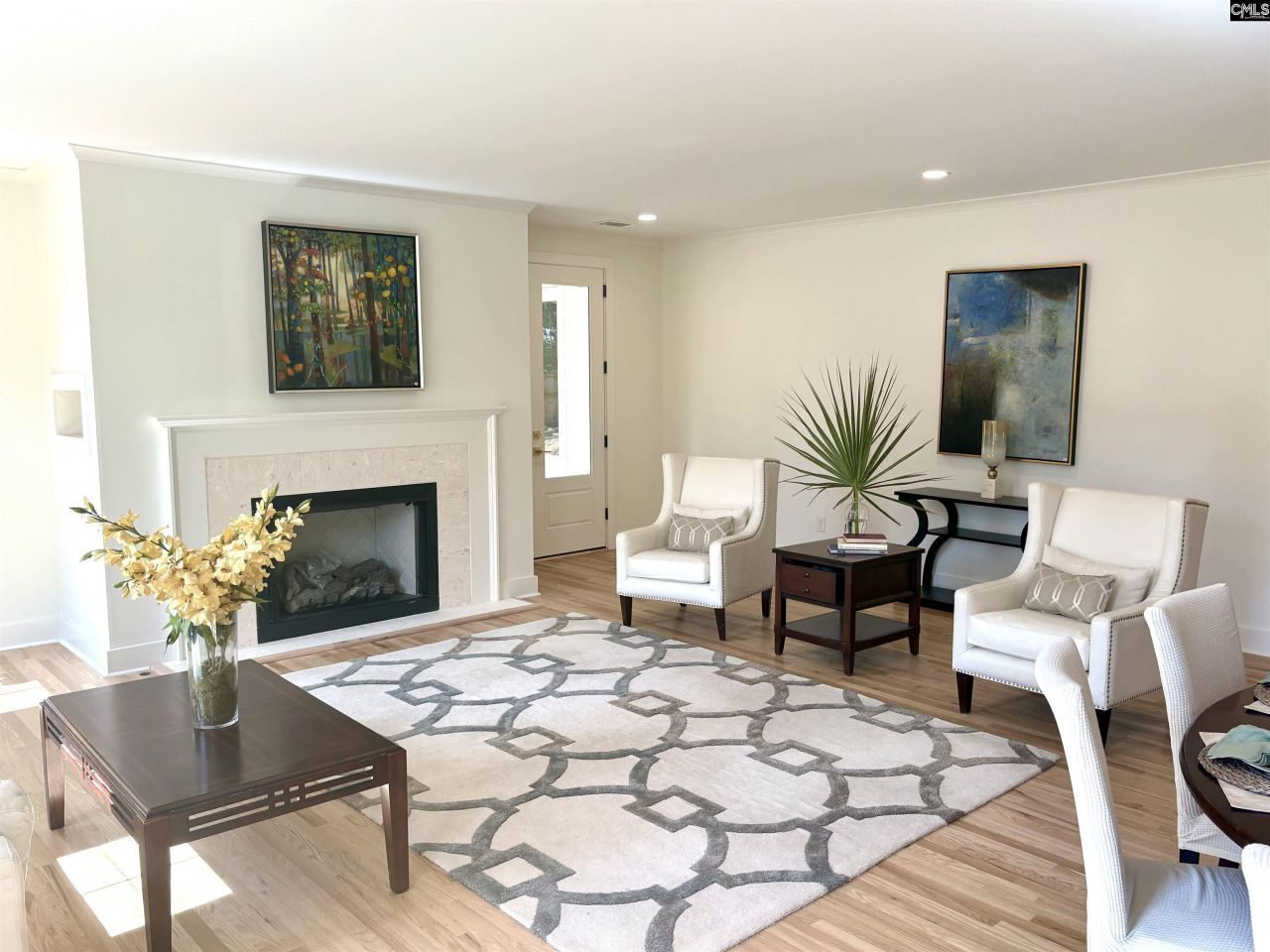 815 Rickenbaker Road Photo 15