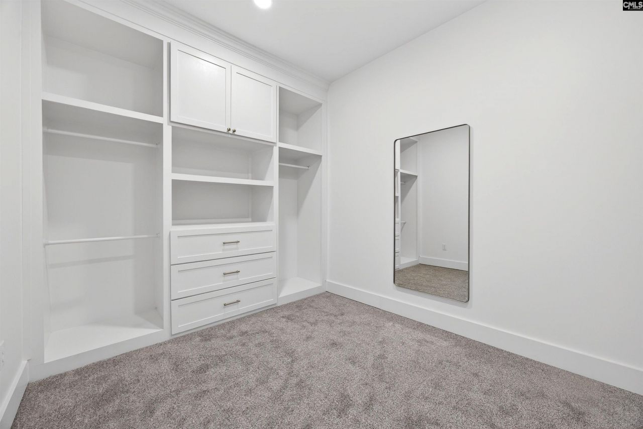 815 Rickenbaker Road Photo 25