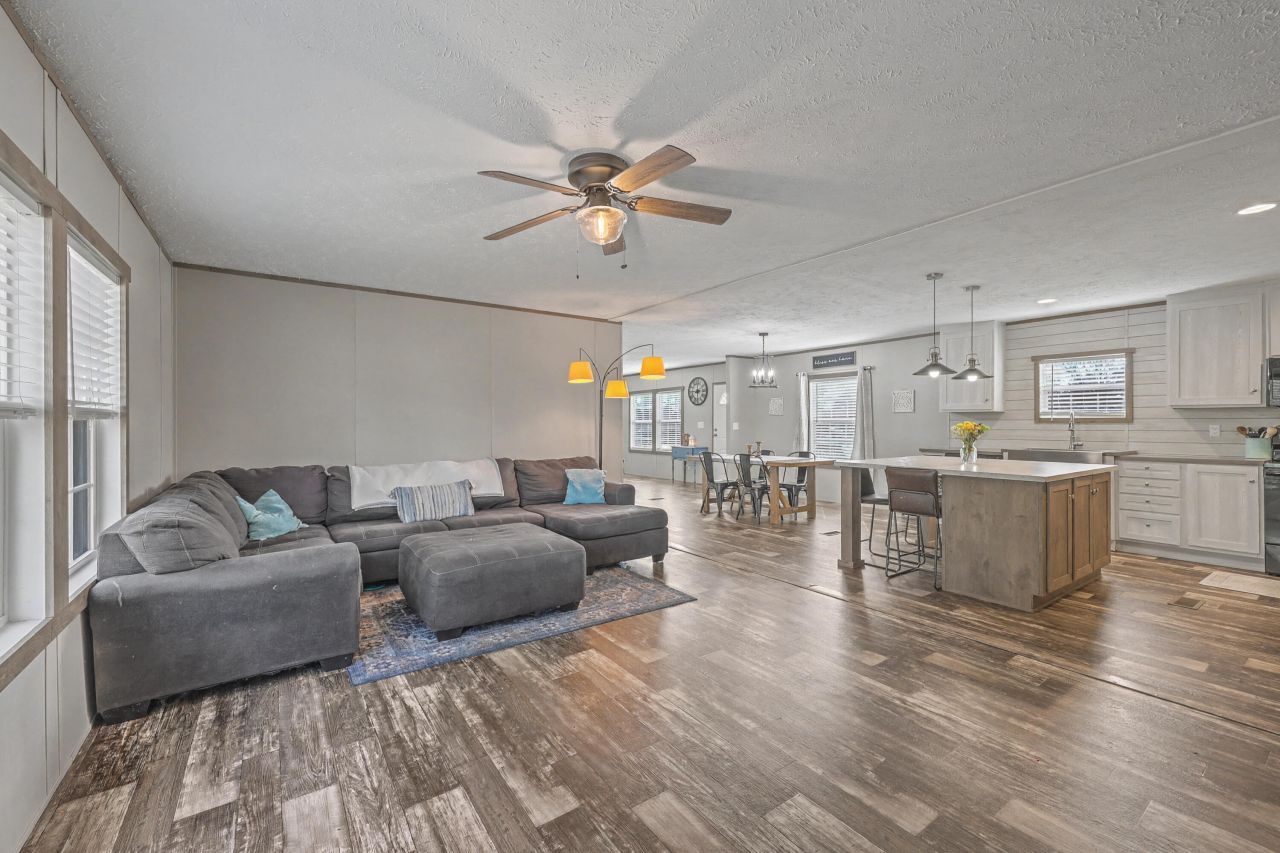 964 Tiger Loop Photo 19