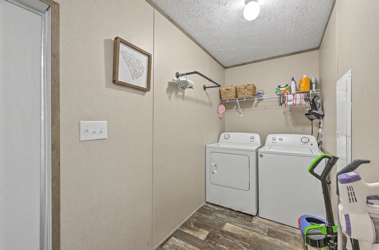 964 Tiger Loop Photo 32