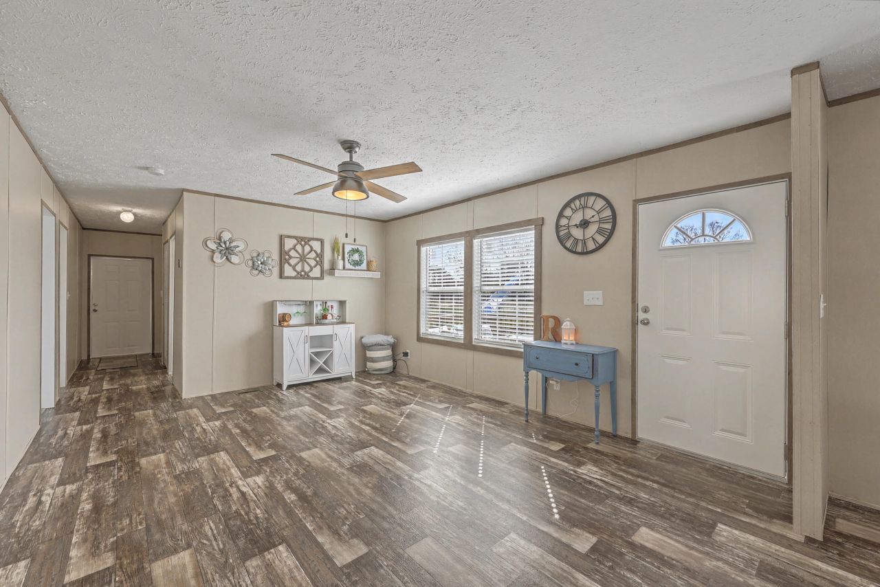 964 Tiger Loop Photo 7