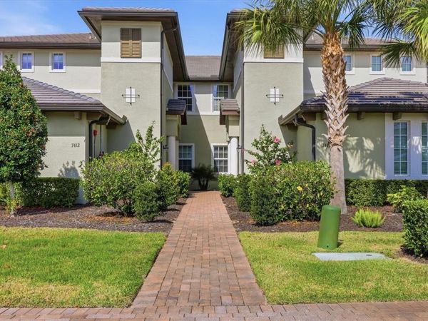 7412 DIVOT LOOP , Unit 7412, BRADENTON, FL 34202
