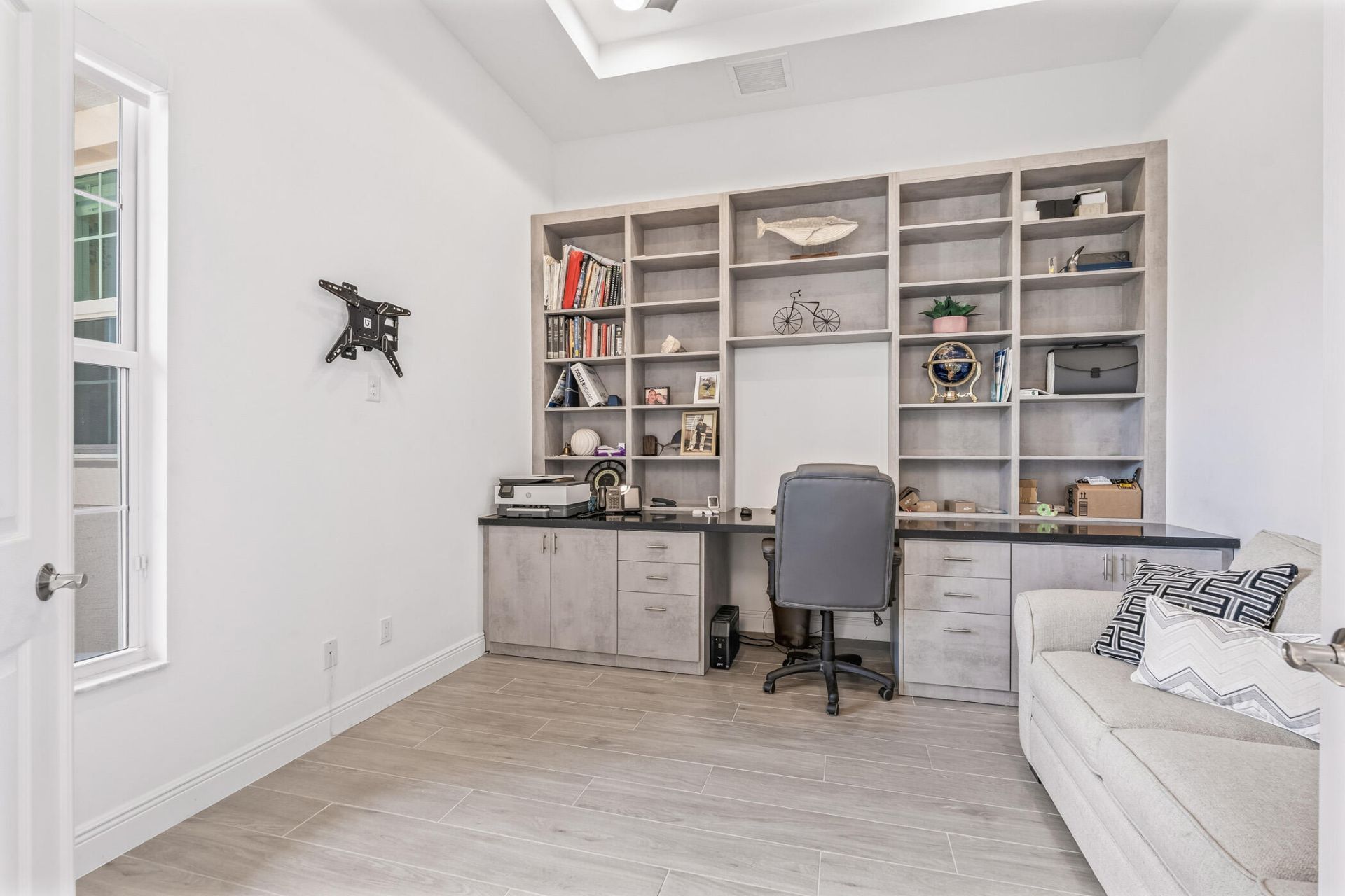 9122 SW Pepoli Way, Port Saint Lucie, FL 34987 Photo