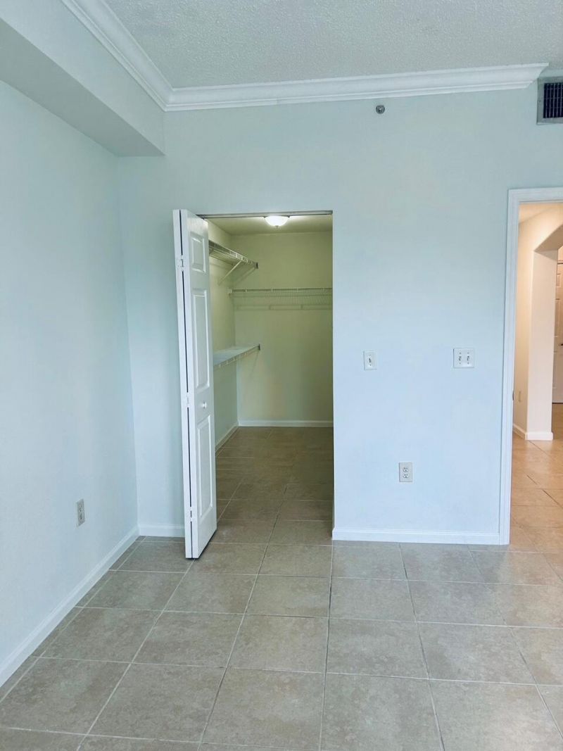 533 NE 3rd Avenue, Unit 204, Fort Lauderdale, FL 33301 Photo