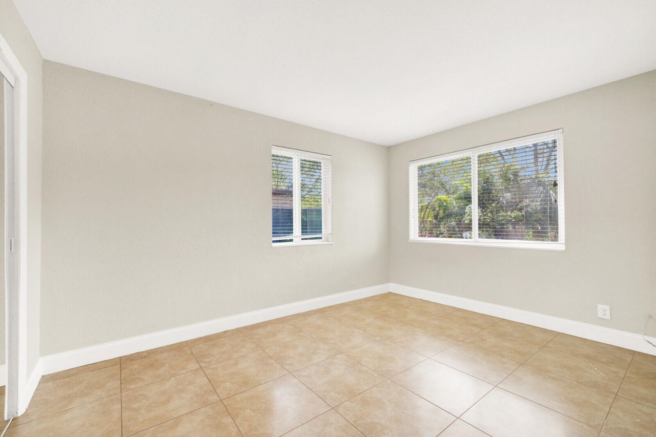 64 NE 7th Court, Deerfield Beach, FL 33441 Photo