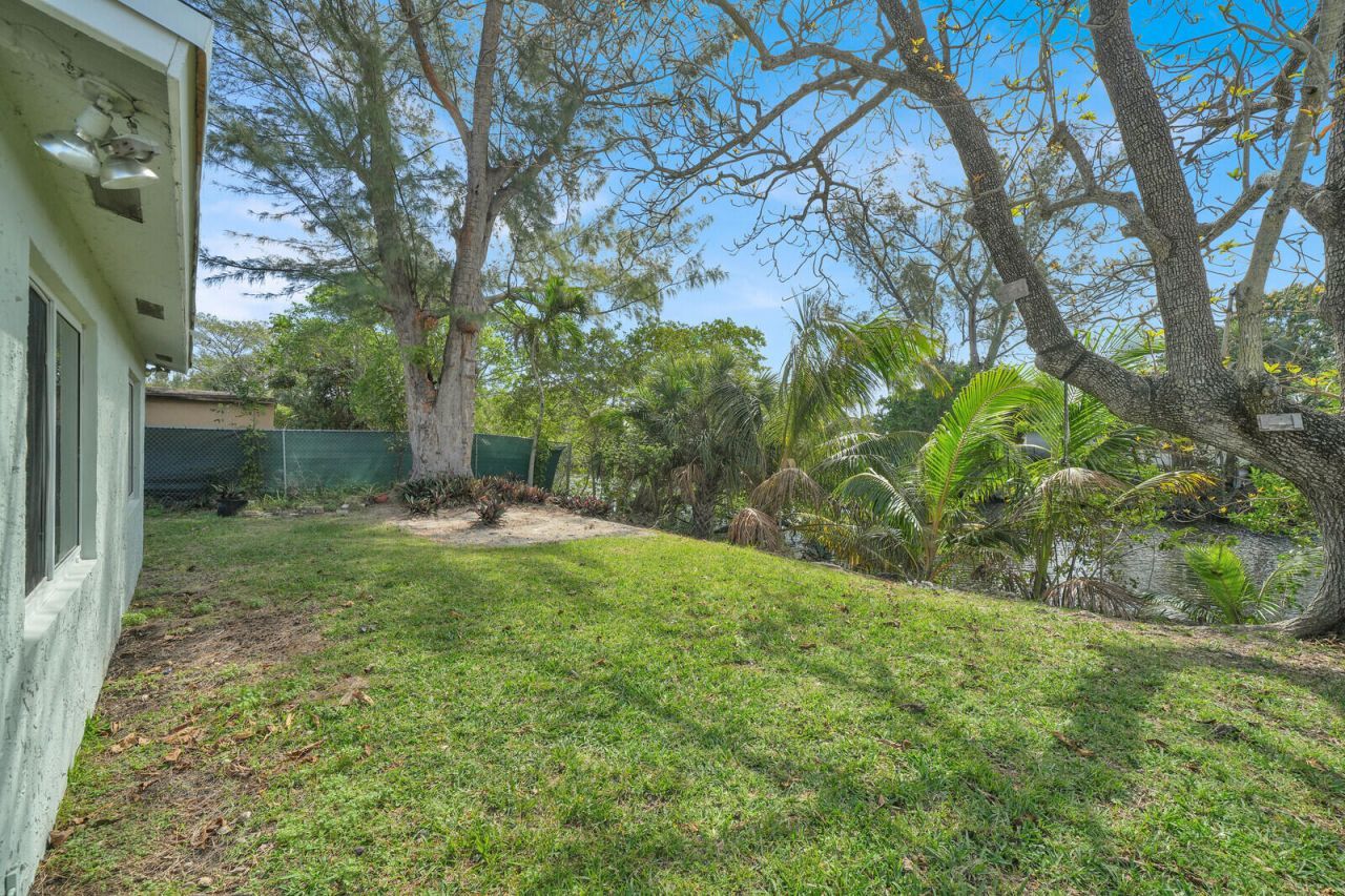 64 NE 7th Court, Deerfield Beach, FL 33441 Photo