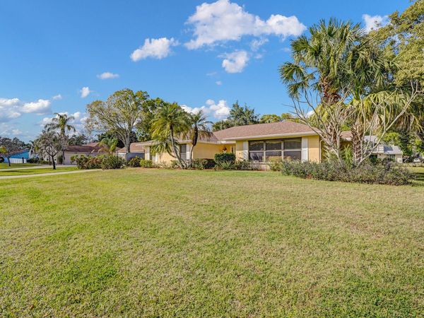 1106 Driftwood Lane, Fort Pierce, FL 34982