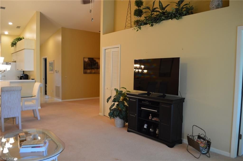 8055 Tiger Cv, Unit 6-606, Naples, FL 34113 Photo